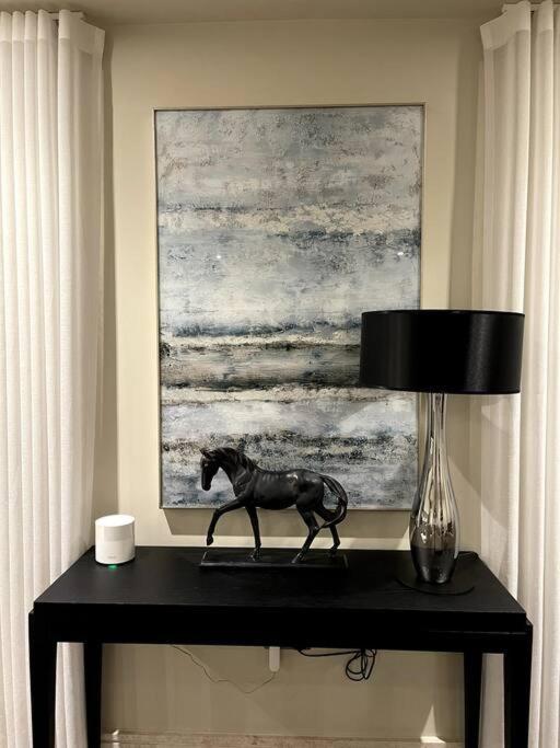 2br Urban Vista Retreat Chcl F7 * Chigwell