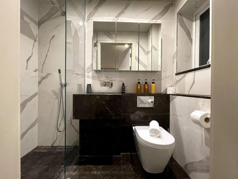 2br Urban Vista Retreat Chcl F7 Chigwell